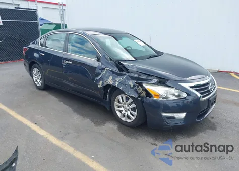 2015 Nissan Altima 2.5 S из США, поврежденный, VIN 1N4AL3AP4FN888942